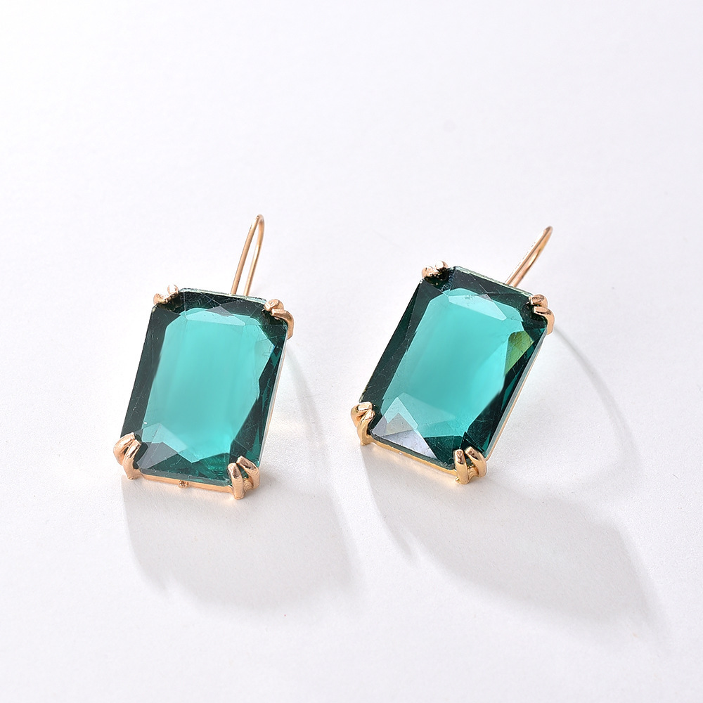 7 Colors Big Famale Earings 20 - Dry Herb Vaping Accessories 评论和价格